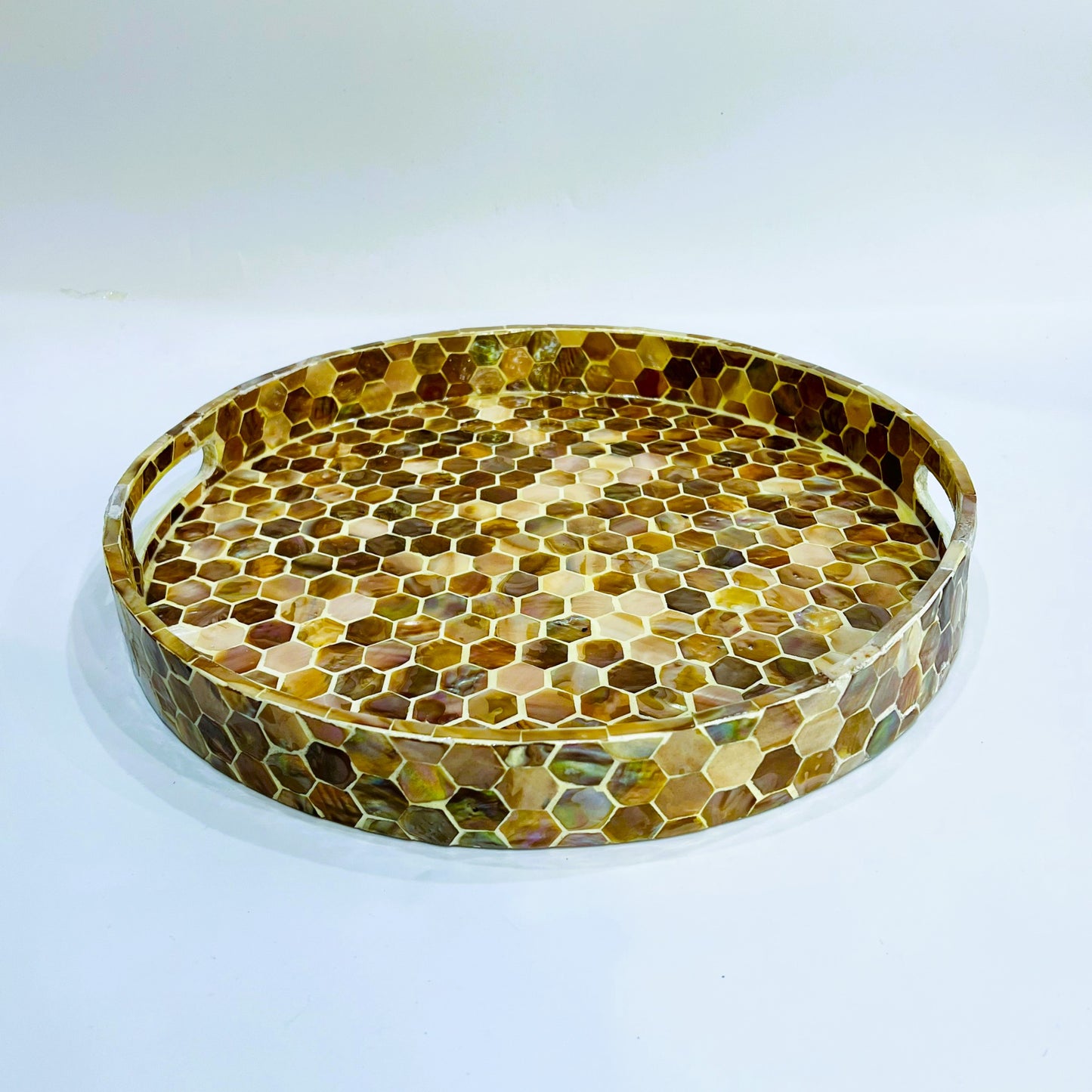 Mussel Round Tray - Beehive