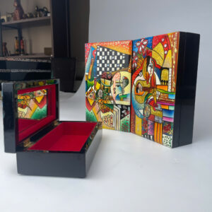 Hộp sơn mài trừu tượng